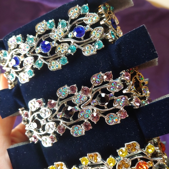 Crystal Bracelet Set - Picture 3 of 7